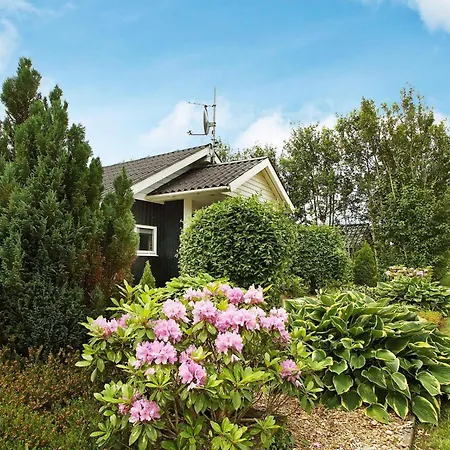 Luxury Retreat With - By Traum *